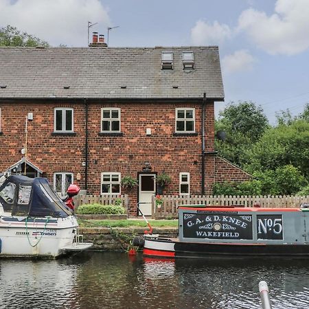 Villa The Moorings Wakefield Exterior foto